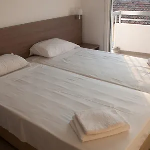 St. George Rent Lárnaca