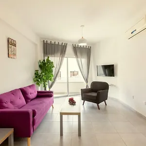 Savvas Centre Flat Апартаменты